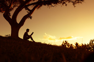 关于清江古河床的诗句(清江如练的诗句有那些)